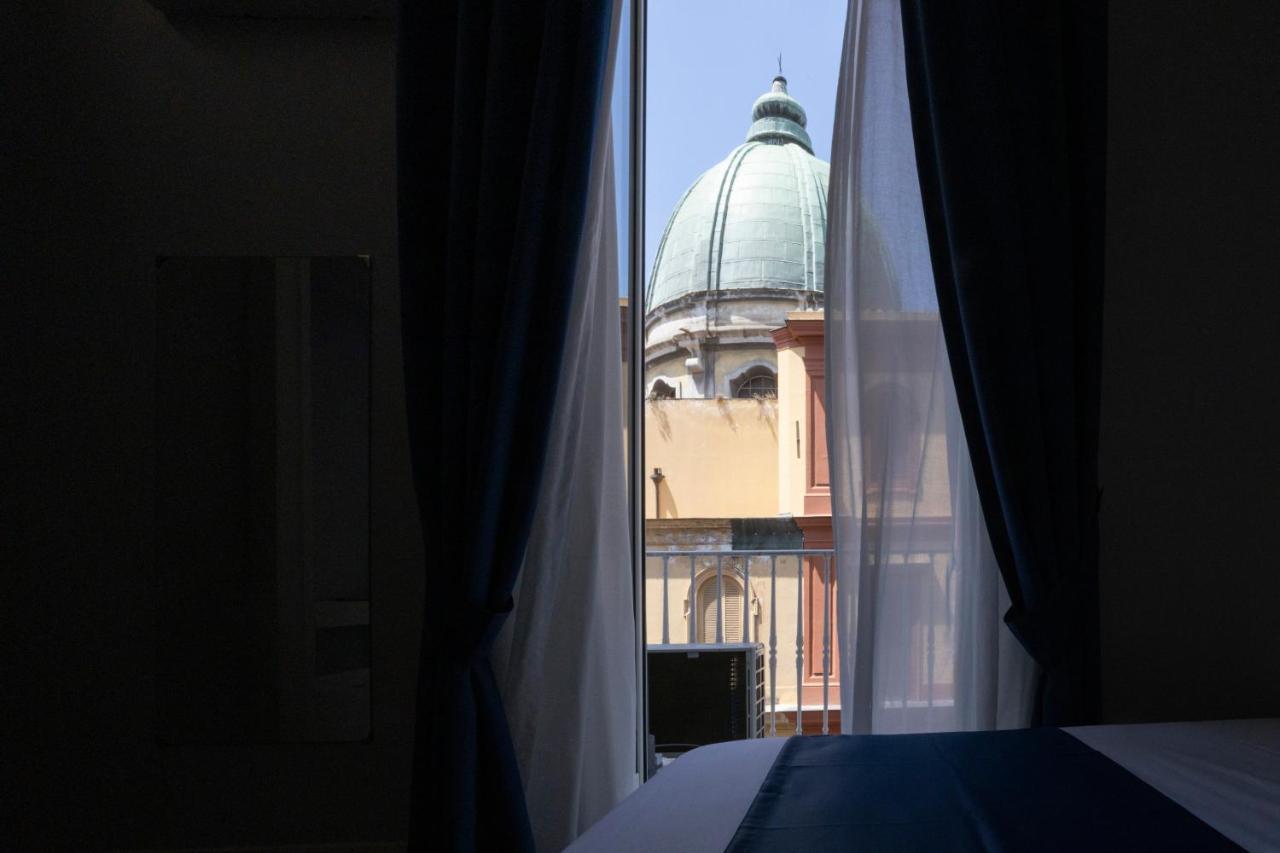 La Chambre Duomo Napels Buitenkant foto