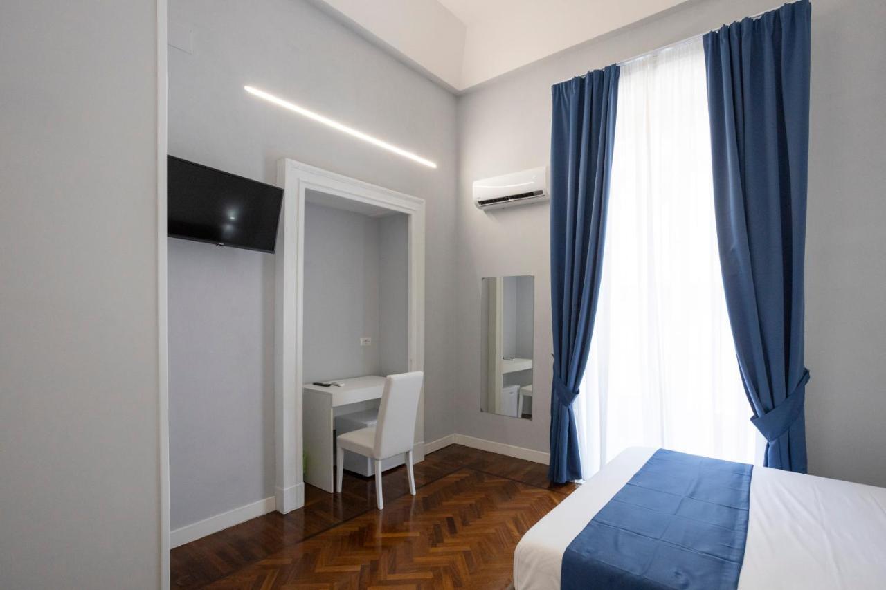 La Chambre Duomo Napels Buitenkant foto