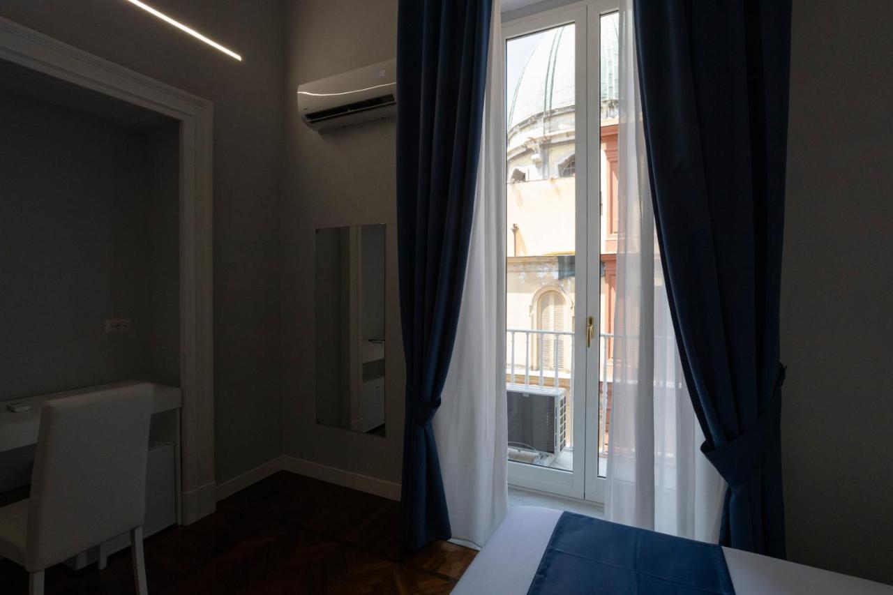 La Chambre Duomo Napels Buitenkant foto